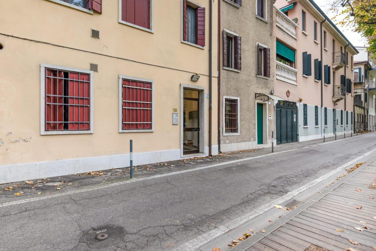 Essential Apartment A 5 Min Da Piazza Dei Signori Падуа Екстериор снимка
