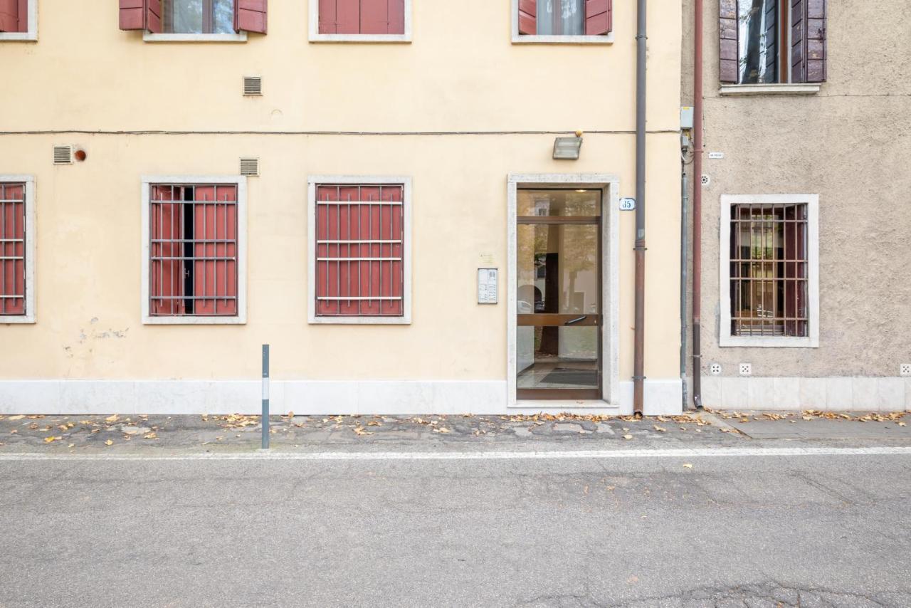 Essential Apartment A 5 Min Da Piazza Dei Signori Падуа Екстериор снимка